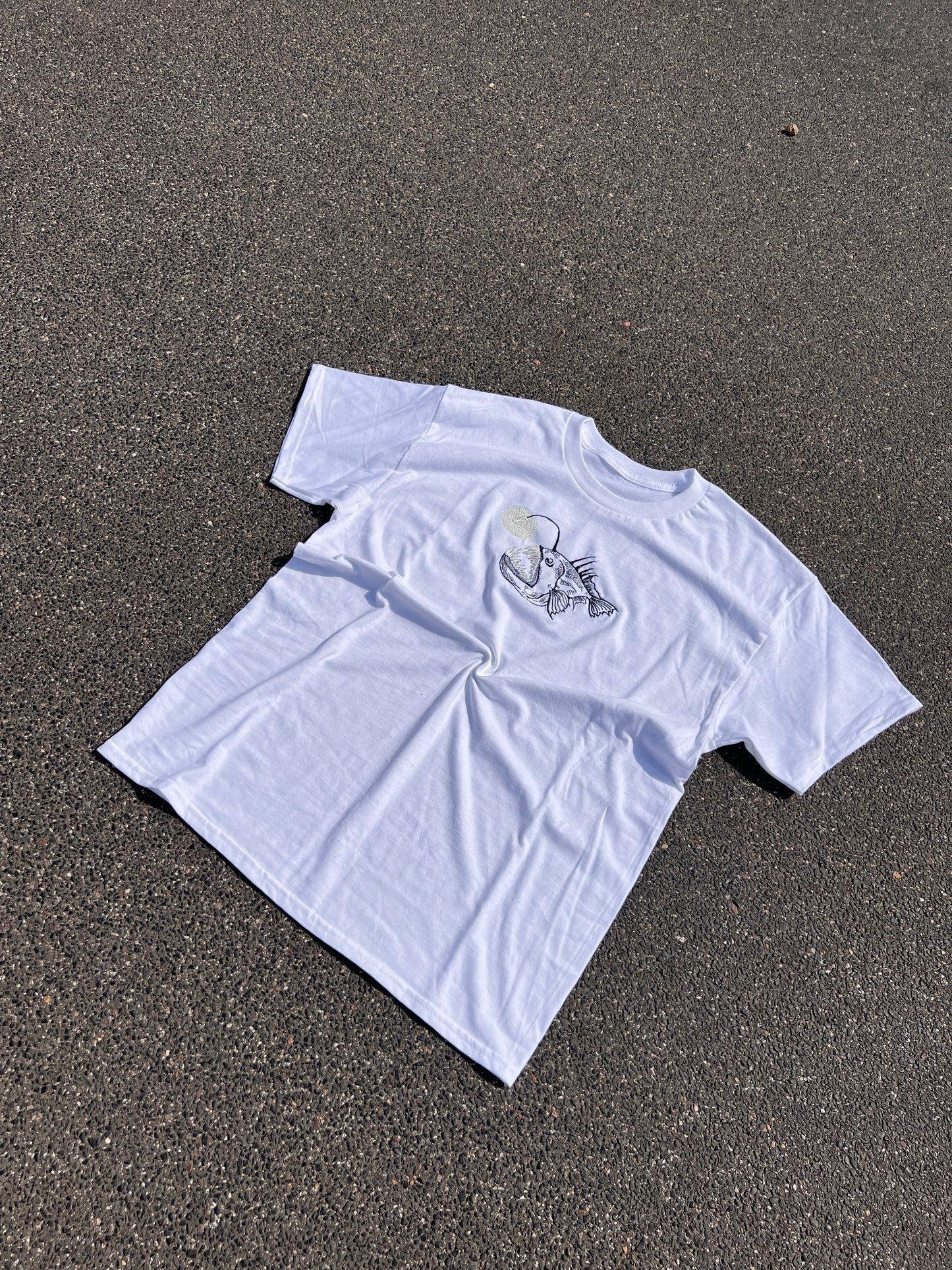 Anglerfish Glow in the Dark T-Shirt Weiß